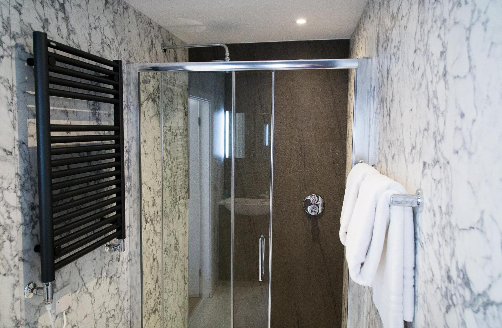 Fountains Guest House - Harrogate Stays Buitenkant foto